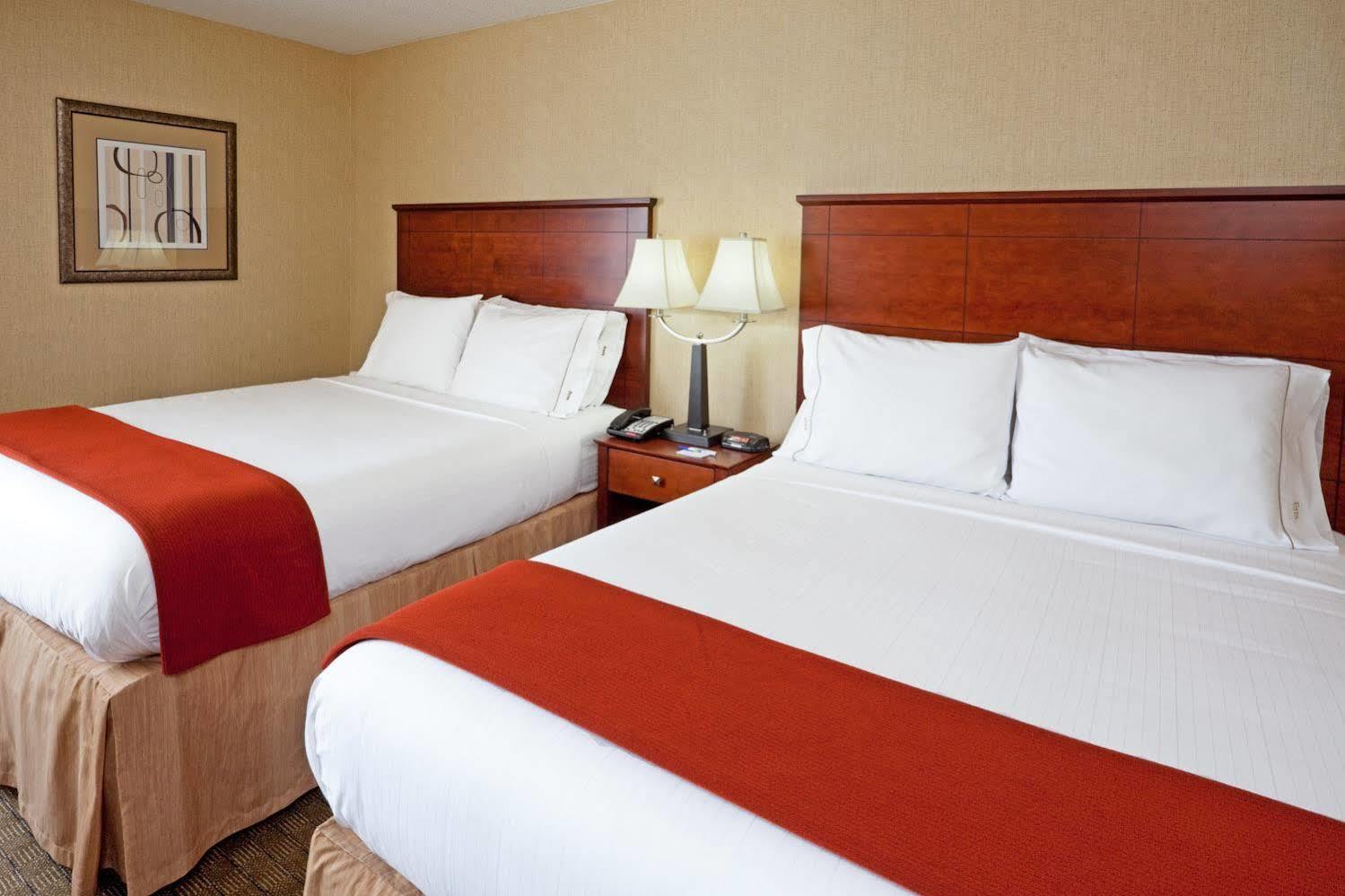 Holiday Inn Express Ramsey Mahwah By Ihg Luaran gambar