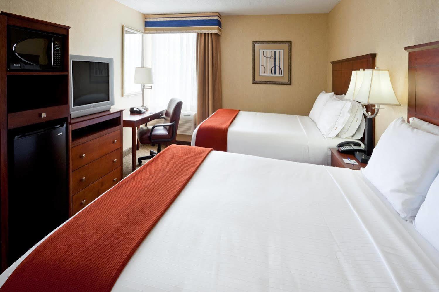 Holiday Inn Express Ramsey Mahwah By Ihg Luaran gambar